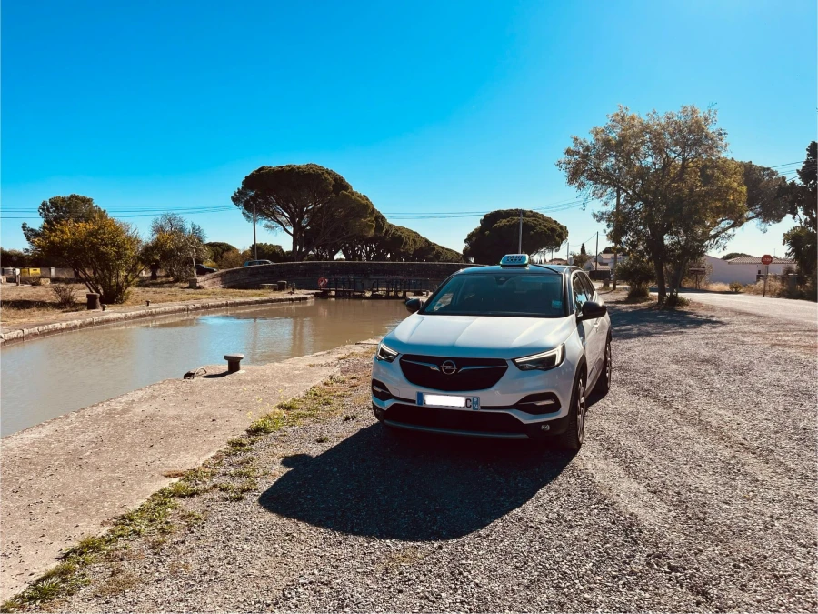 Seb, chauffeur de taxi professionnel à Sallèles-d'Aude